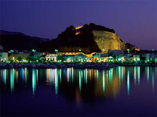  Just the spot to anchor your yacht: Denia Harbour, Denia