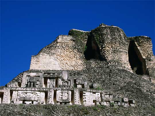  Ruins of Mayan Temple, built between 600 and 1000 AD, Xunantunich
