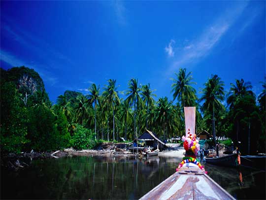  Approaching Ao Bakao by longboat on the island of Ko Phi-Phi Don