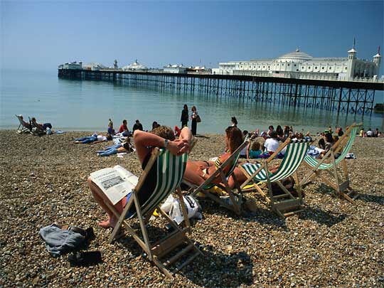  Brighton sunbathers making the most of global warming
