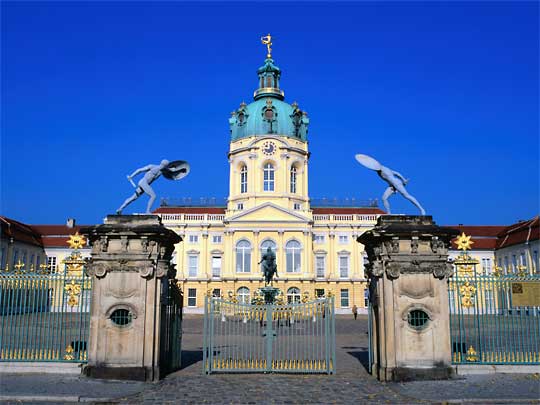  Disneyesque Schloss Charlottenburg castle