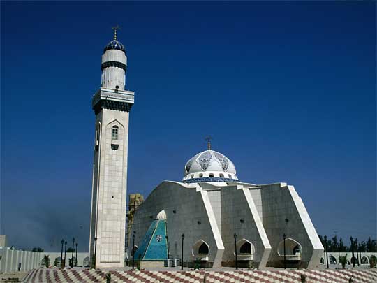  Mosque built by Saddam Hussein on site of ancient Mosque of Ali Ibn Talib