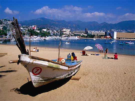  Old Town fishing boat basking in the sun, Acapulco