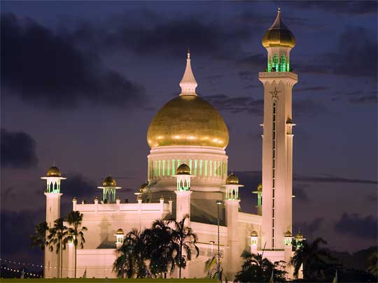  Jame'Asr Hassanal Bolkiah Mosque, built to celebrate sultan's silver jubilee