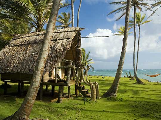  Looks almost too good to be true: a bungalow at Derick's, Little Corn Island