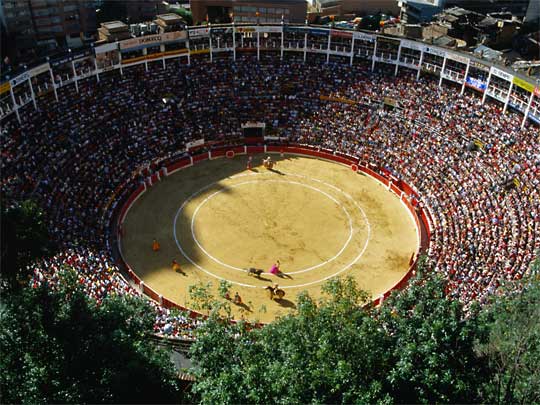  Olé! Full house for a bullfight at Bogotá's Plaza de Toros de Santamaria