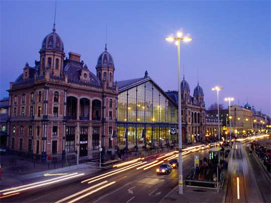  Nineteenth-century Nyugati station, still a major transport hub