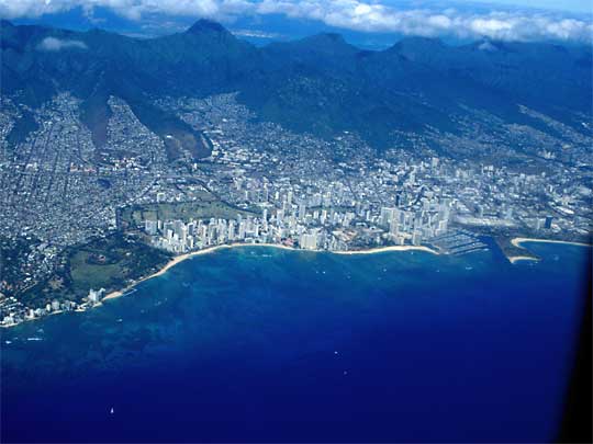  Honolulu, gateway to the Hawaiian islands