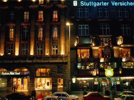  Chock-full of classy hotels and restaurants