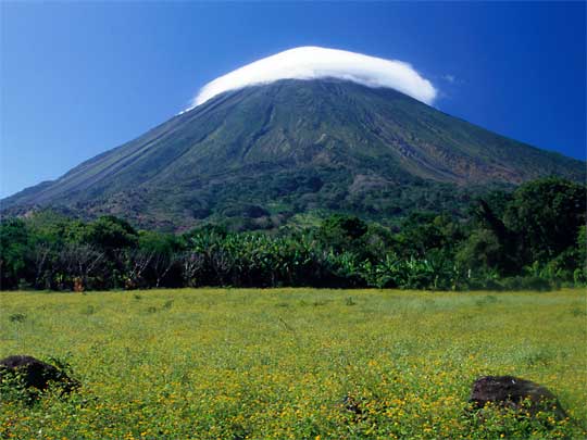  Volcán Concepción, with cloud toupee sitting snugly on top