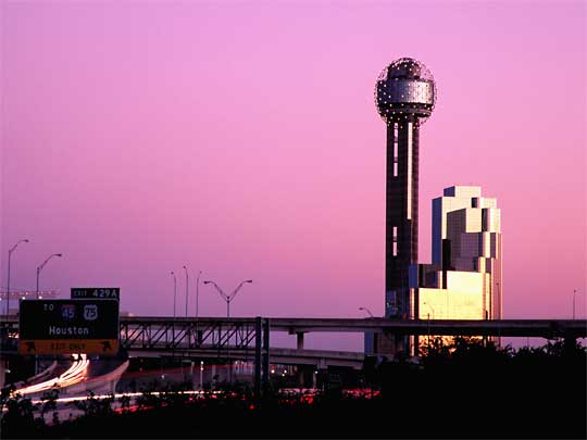  Pink Dusk looms over Reunion Tower and Hyatt Regency