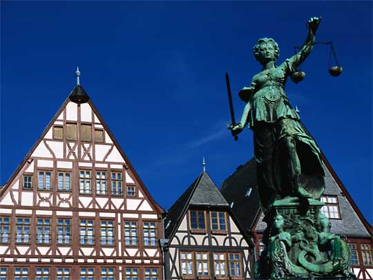  Gerechtigkeitsbrunnen, 'Font of Justice', spouted wine at Matthais coronation